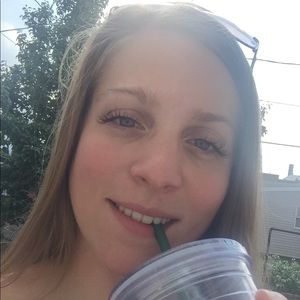 Meet your Posher, Carolyn